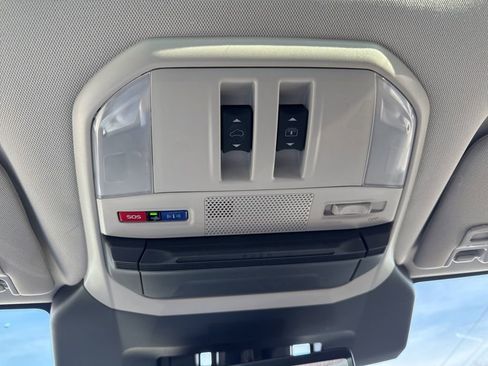 Used 2023 Subaru Ascent Touring image 41