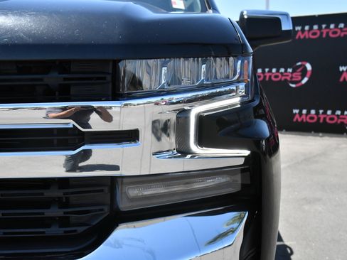 Used 2022 Chevrolet Silverado 1500 LT RWD image 11
