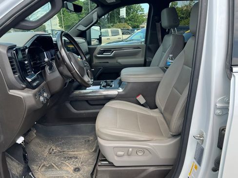 Used 2024 Chevrolet Silverado 3500 LTZ w/ LTZ Premium Package AWD/4WD image 6