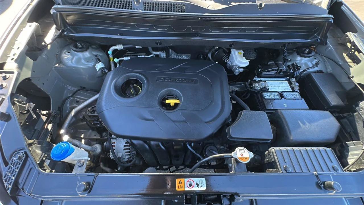 Used 2013 Kia Soul + FWD image 38