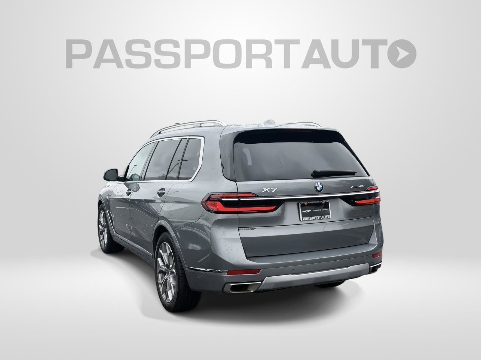 Used 2024 BMW X7 xDrive40i w/ Executive Package AWD/4WD image 4