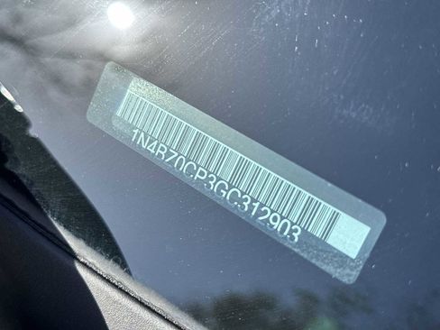 Used 2016 Nissan Leaf S w/ Charger Package image 27