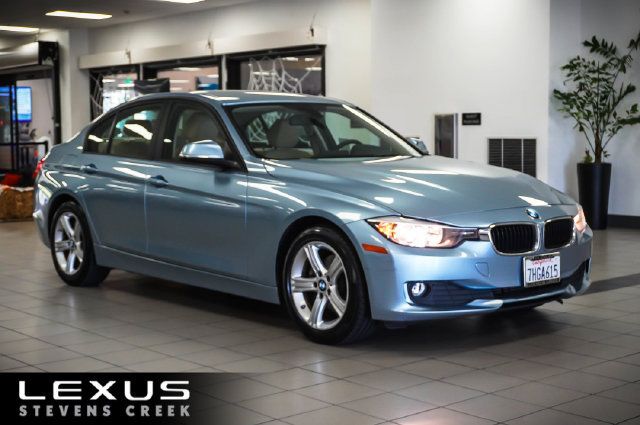 Used 2014 BMW 320i Sedan RWD image 1
