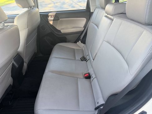 Used 2016 Subaru Forester 2.5i Touring w/ Eyesight & Navigation System AWD/4WD image 10