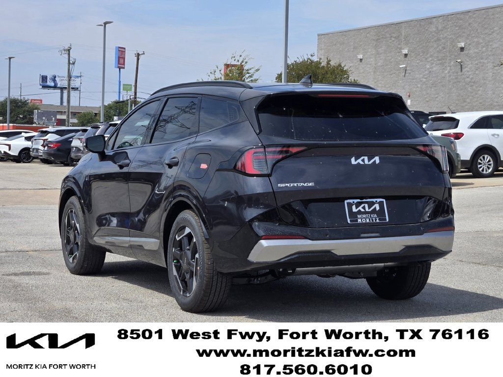 New 2027 Kia Sportage SX FWD image 3