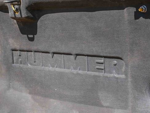 Used 2004 HUMMER H2 w/ Chrome Appearance Package image 50