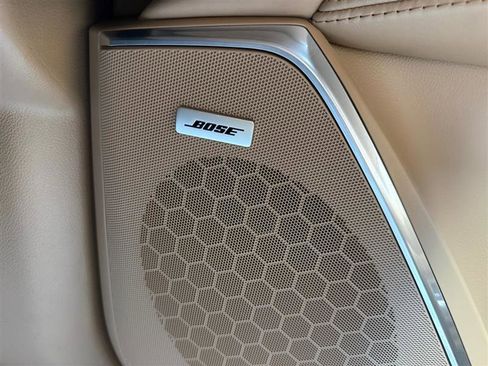 Used 2019 Cadillac Escalade Platinum image 35