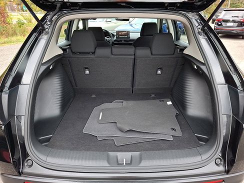 Certified 2023 Honda HR-V LX image 29