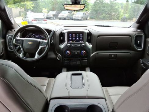 Certified 2020 Chevrolet Silverado 1500 LTZ AWD/4WD image 21