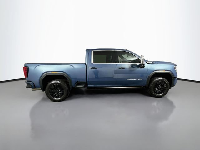 Used 2025 GMC Sierra 2500 Denali Ultimate AWD/4WD image 4