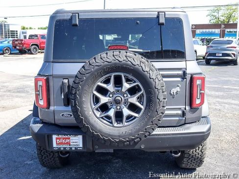 Used 2024 Ford Bronco Badlands AWD/4WD image 7