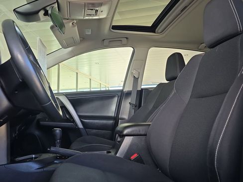 Used 2018 Toyota RAV4 XLE w/ Plus Extra Value Package image 18