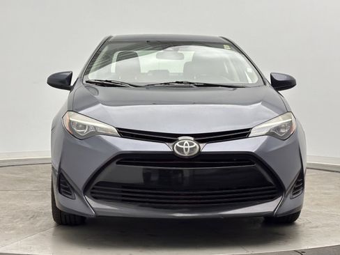 Used 2019 Toyota Corolla LE image 2