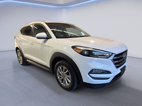 Used 2017 Hyundai Tucson SE w/ SE Popular Package 02 FWD image 1