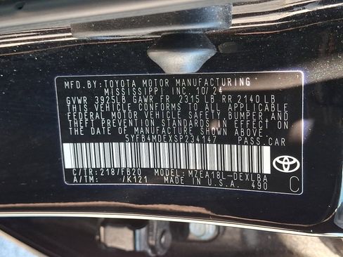 Used 2025 Toyota Corolla LE FWD image 26