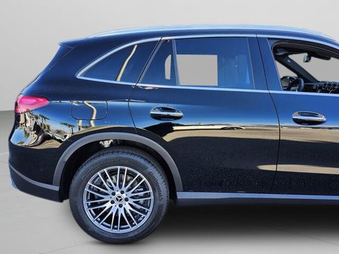 Used 2026 Mercedes-Benz GLC 300 image 41