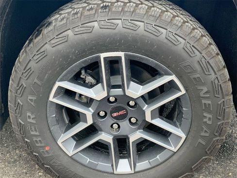 New 2026 GMC Terrain AT4 w/ Technology Package II image 33