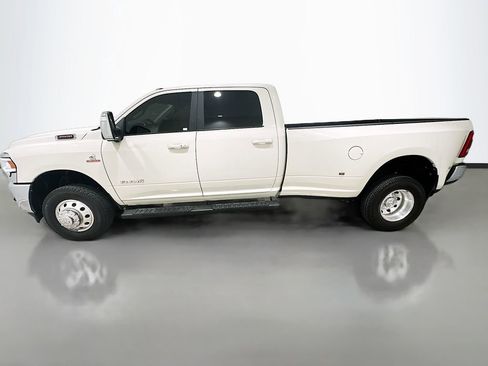 Used 2024 RAM 3500 Laramie w/ Towing Technology Group image 4