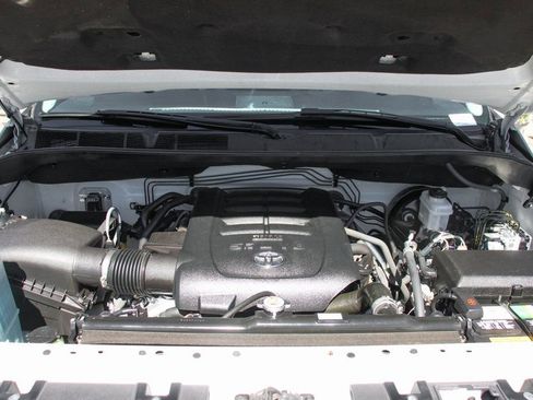 Used 2019 Toyota Tundra SR5 w/ SR5 Upgrade Package RWD image 11