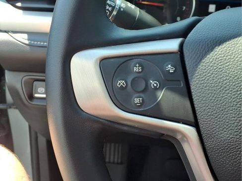 Used 2023 GMC Acadia SLT w/ Elevation Edition FWD image 18