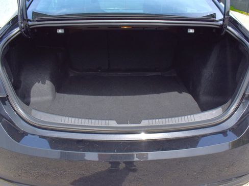 Used 2023 Chevrolet Malibu LT FWD image 29