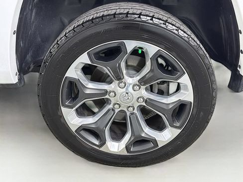 Used 2022 RAM 1500 Limited AWD/4WD image 32