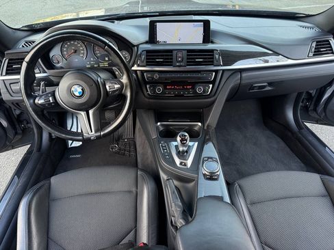 Used 2015 BMW M4 Coupe w/ Executive Package RWD image 11