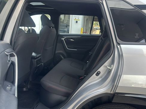 Used 2022 Toyota RAV4 SE w/ Weather & Moonroof Package image 18