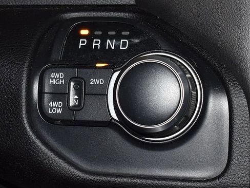 Used 2020 RAM 2500 Big Horn w/ Level 2 Equipment Group image 26