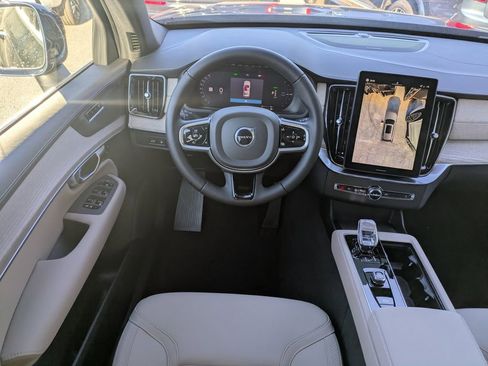 New 2026 Volvo XC90 T8 Plus w/ Protection Package Premier AWD/4WD image 9