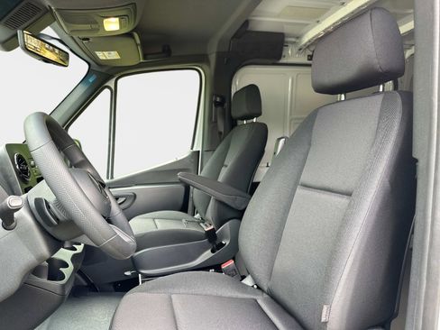 New 2025 Mercedes-Benz Sprinter 2500 image 16