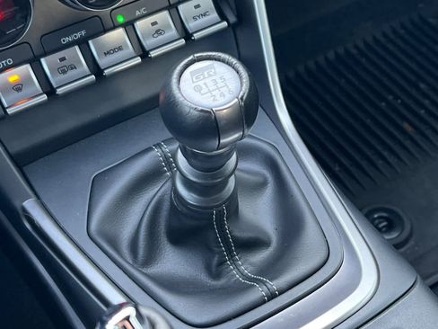 Used 2025 Toyota GR86 w/ ALL Weather Mat Package (TMS) image 22