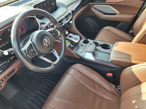 Used 2023 Acura MDX SH-AWD w/ Technology Package image 9