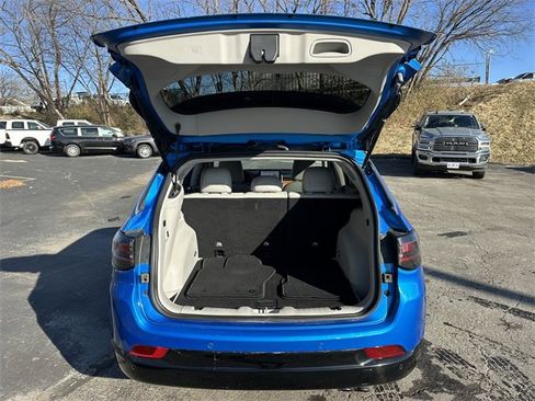 Used 2022 Jeep Compass Limited w/ Elite Group image 9