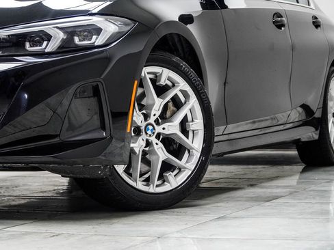 Used 2025 BMW 330i Sedan RWD image 3