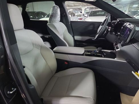 New 2026 Lexus RX 350h AWD/4WD image 25