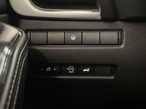 Used 2023 Nissan Rogue SV w/ SV Premium B Package image 26