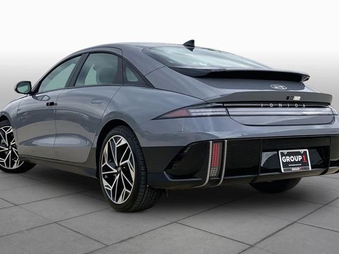 Used 2024 Hyundai Ioniq 6 SEL RWD image 11