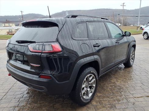 Used 2022 Jeep Cherokee Trailhawk image 6
