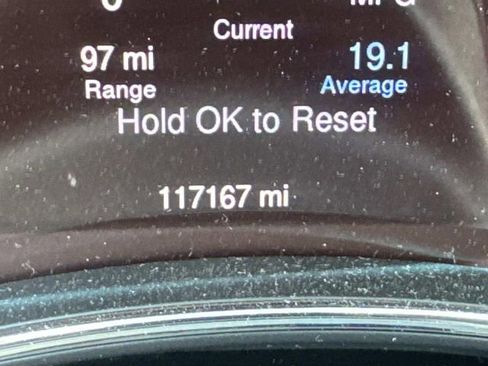 Used 2014 Dodge Durango SXT image 32