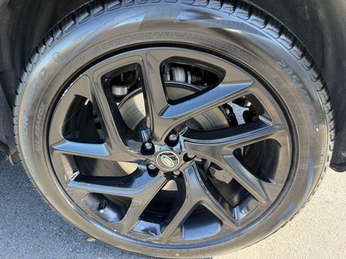 Used 2023 Land Rover Range Rover Sport SE Dynamic image 34