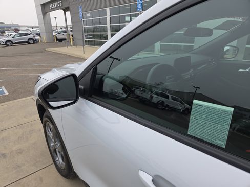 Used 2025 Ford Escape ST-Line Elite image 10