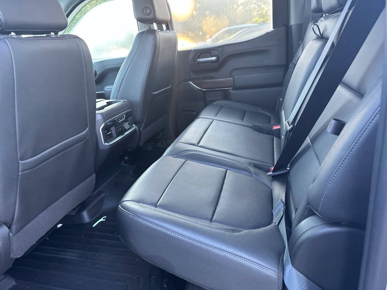 Used 2021 GMC Sierra 1500 SLT w/ SLT Premium Plus Package AWD/4WD image 9
