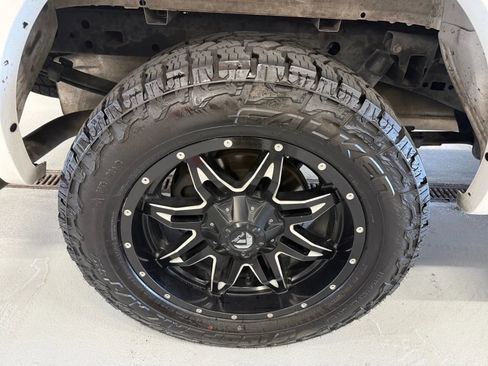 Used 2018 Ford F150 Lariat AWD/4WD image 38