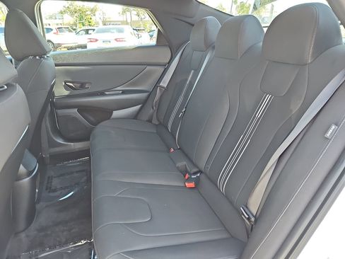 Certified 2025 Hyundai Elantra Sport image 13