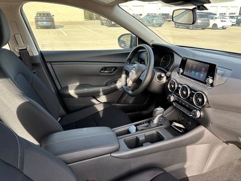 Used 2025 Nissan Sentra S image 13