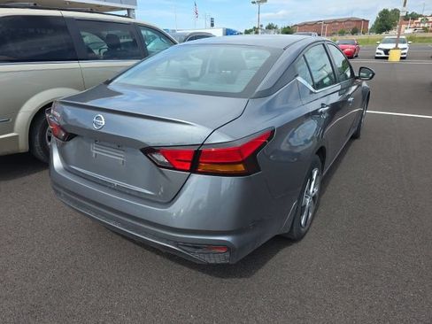 Used 2022 Nissan Altima 2.5 S FWD image 4