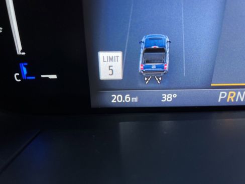 New 2025 Ford Maverick Lariat w/ 4K Tow Package image 17