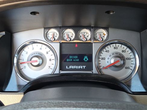 Used 2010 Ford F150 Lariat image 27