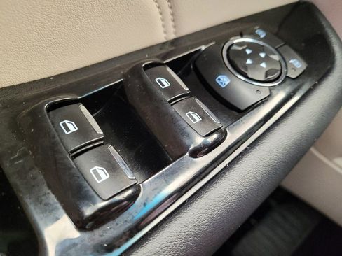 Used 2018 Ford Edge Titanium AWD/4WD image 27